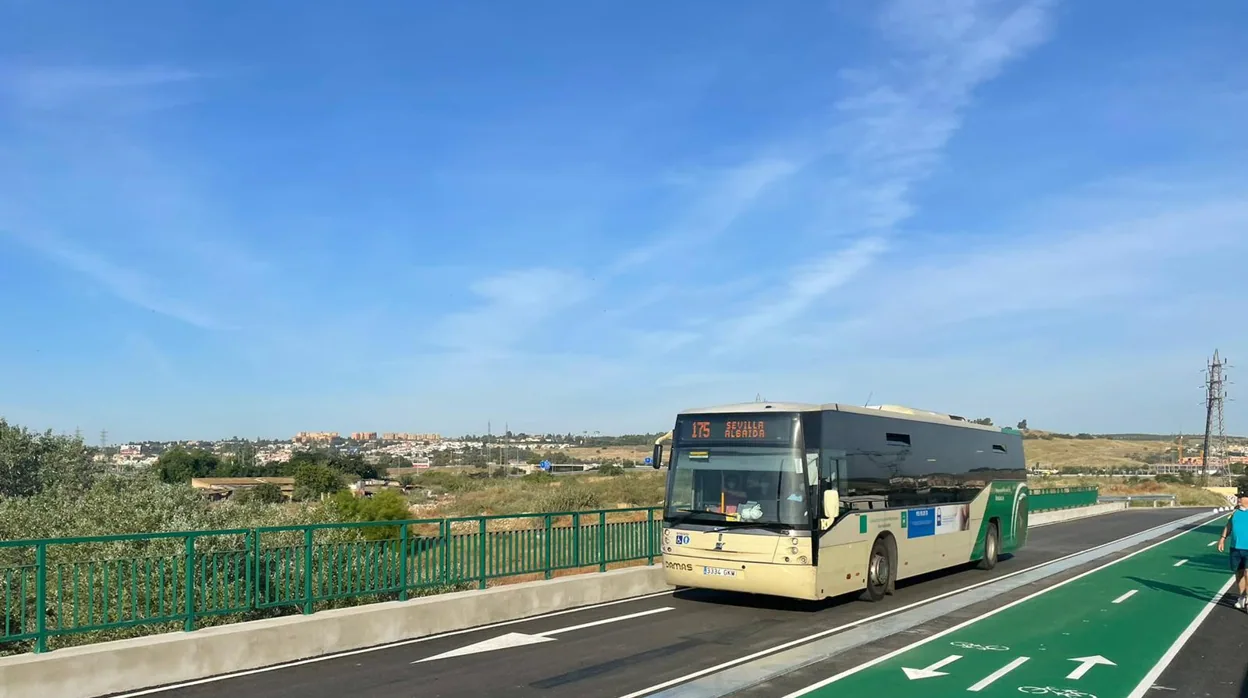 La Junta ampliará hasta Salteras la plataforma reservada para autobuses entre Sevilla y el Aljarafe