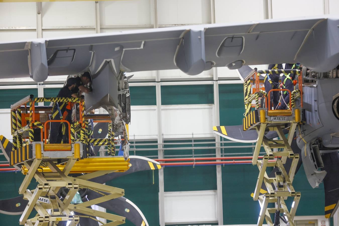 Presentación de kit de extinción de incendios acoplado al A400M