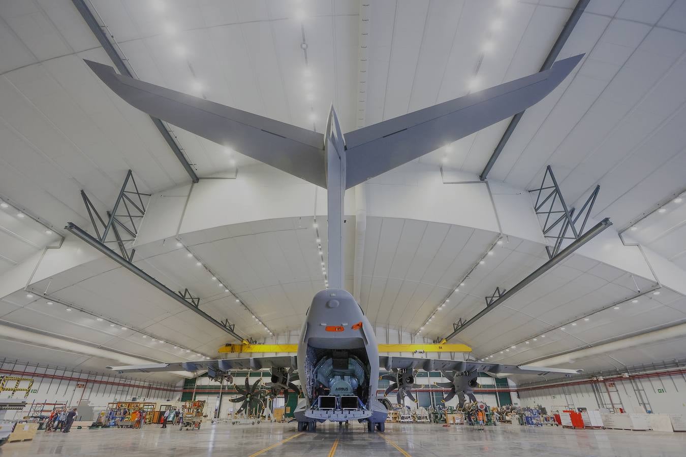 Presentación de kit de extinción de incendios acoplado al A400M