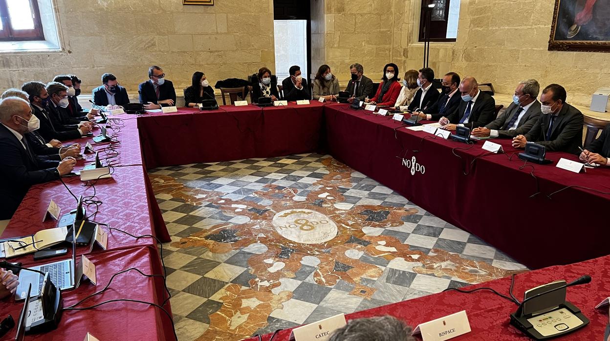El alcalde destaca la importancia de la elección de Sevilla como sede de la cumbre de ministros europeos del Espacio