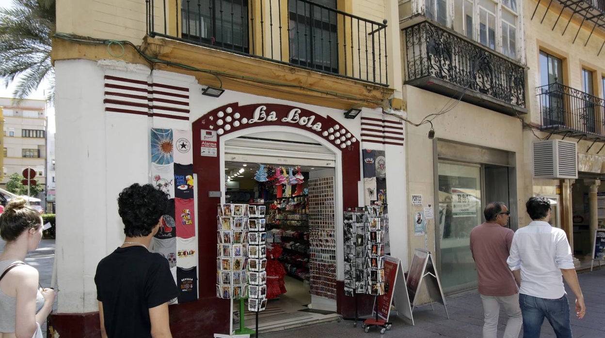 Los comercios y bares de Sevilla se 'asfixian'