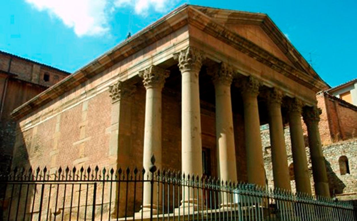 Autorizado un nuevo estudio en el &#039;Traianeum&#039; de Itálica en torno a sus fragmentos escultóricos «colosales»