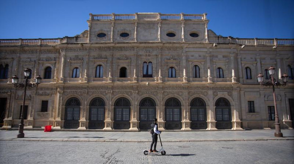 El Ayuntamiento de Sevilla deberá publicar la lista de inmuebles exentos de pagar el IBI