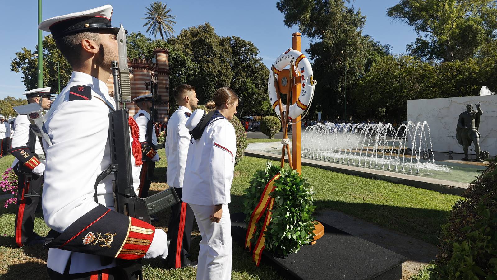 Homenaje a Elcano en la glorieta de los Marineros Voluntarios