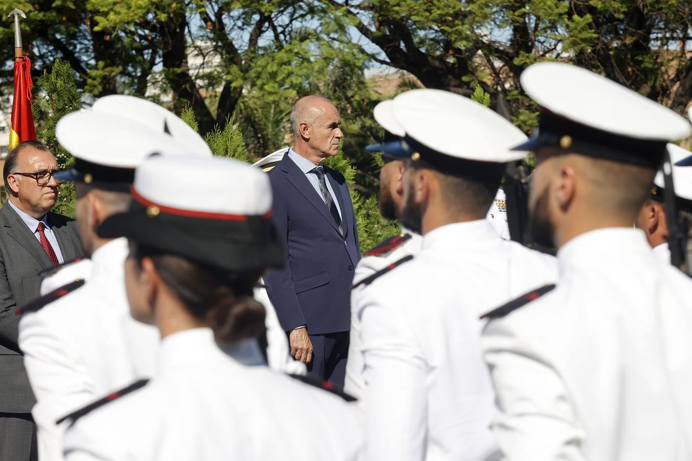 Homenaje a Elcano en la glorieta de los Marineros Voluntarios
