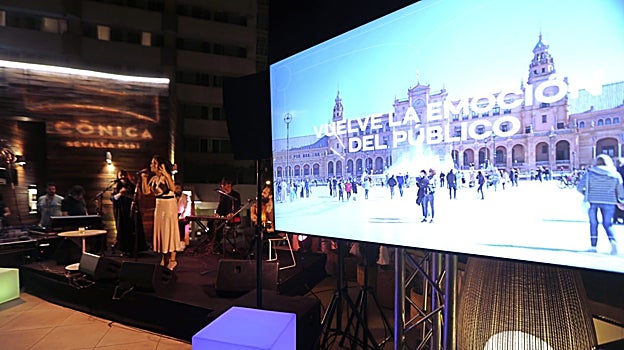 El Icónica Sevilla Fest calienta motores a una semana de su inicio con una glamurosa puesta de largo