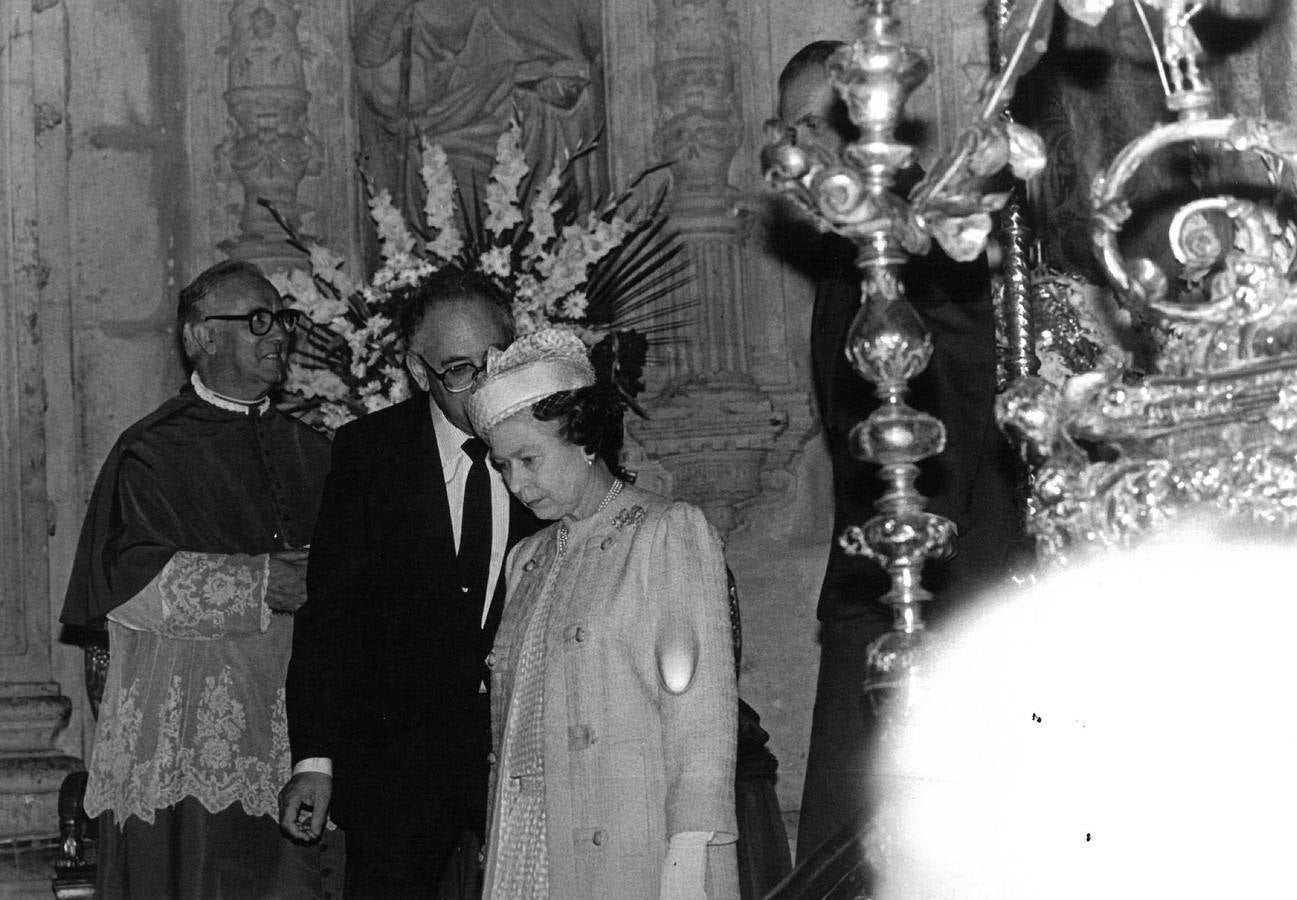 Visita de la Reina Isabel II y el Duque de Edimburgo a Sevilla en 1988