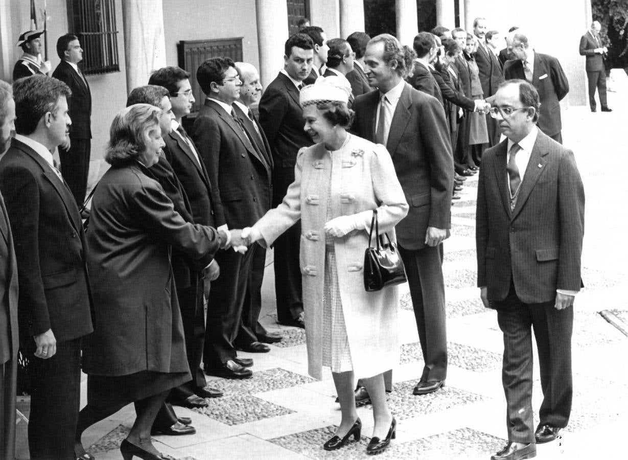 Visita de la Reina Isabel II y el Duque de Edimburgo a Sevilla en 1988