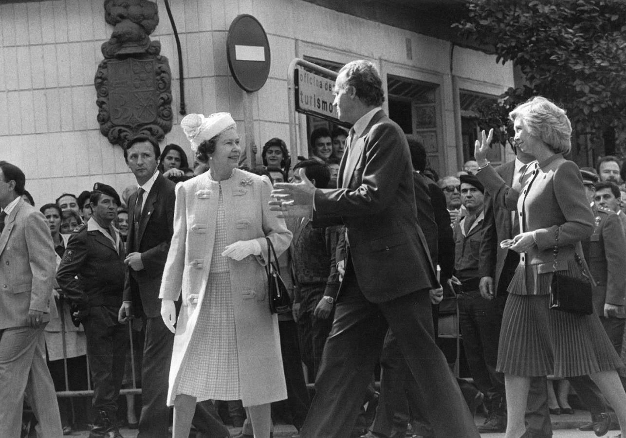 Visita de la Reina Isabel II y el Duque de Edimburgo a Sevilla en 1988