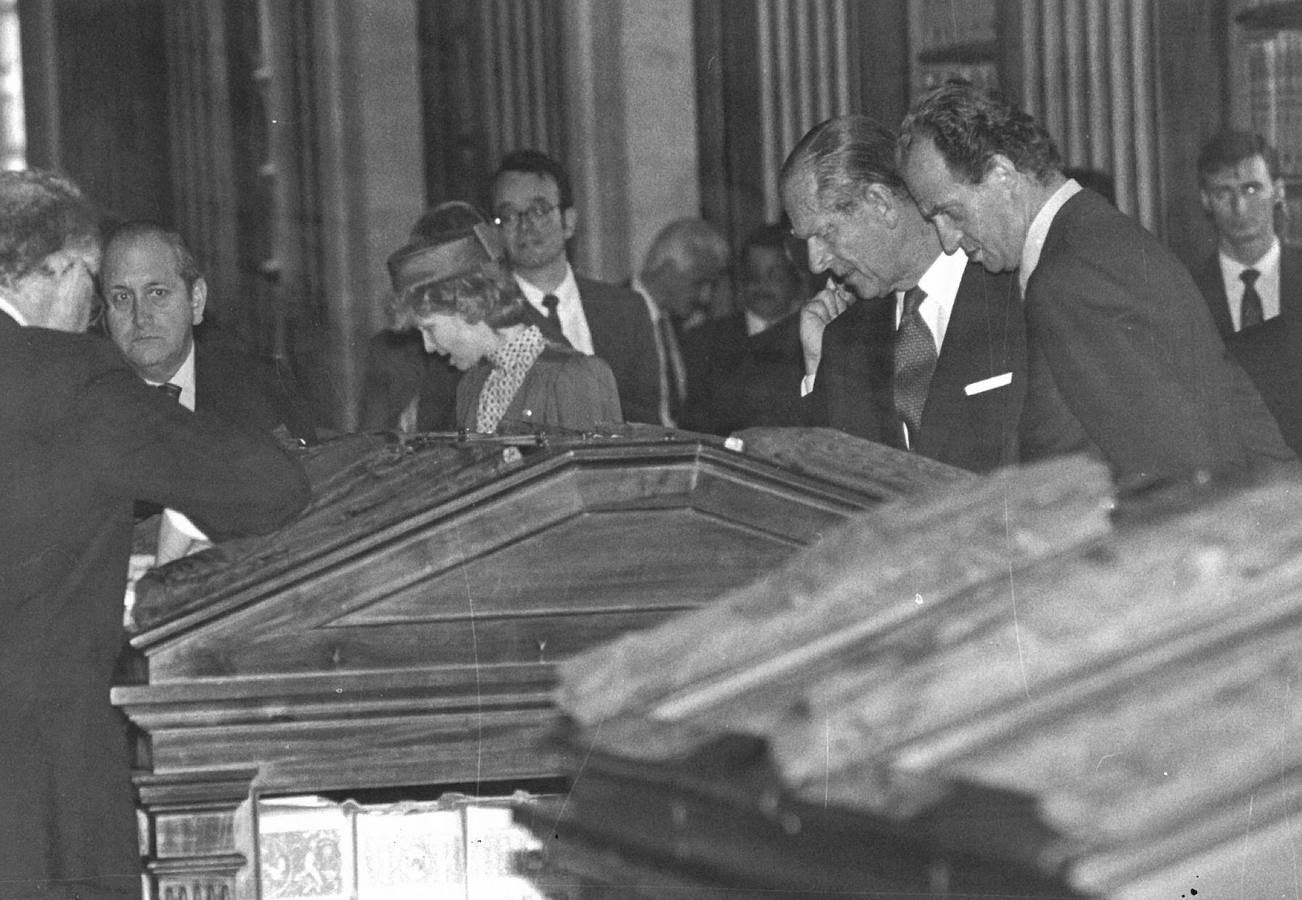 Visita de la Reina Isabel II y el Duque de Edimburgo a Sevilla en 1988