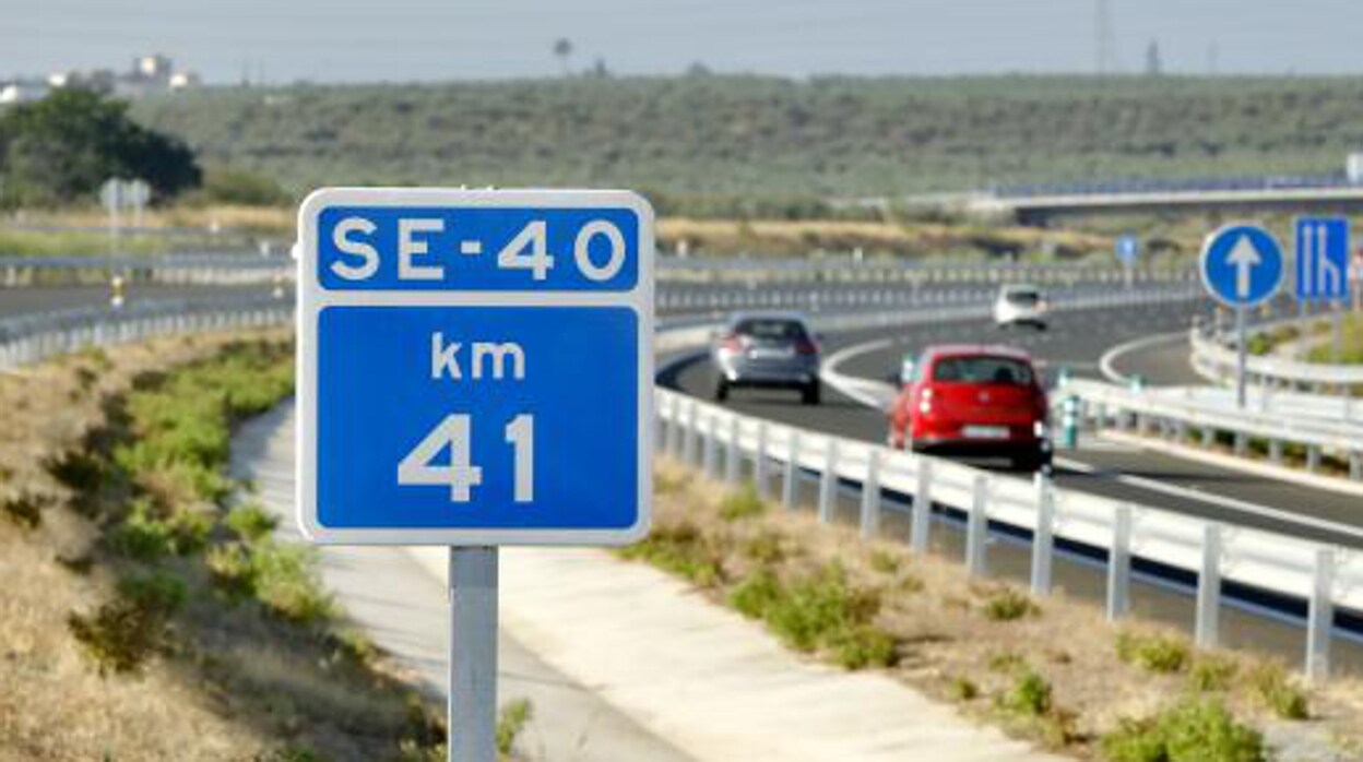 El Gobierno de Pedro Sánchez ningunea la SE-40 mientras inaugura el gran túnel de Atocha
