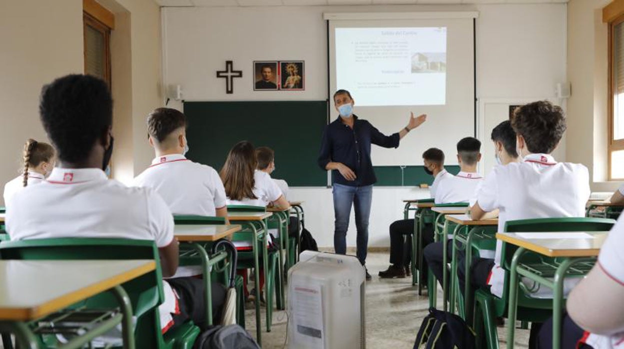 Más de 200.000 estudiantes de ESO y Bachillerato y FP vuelven a clase en Sevilla