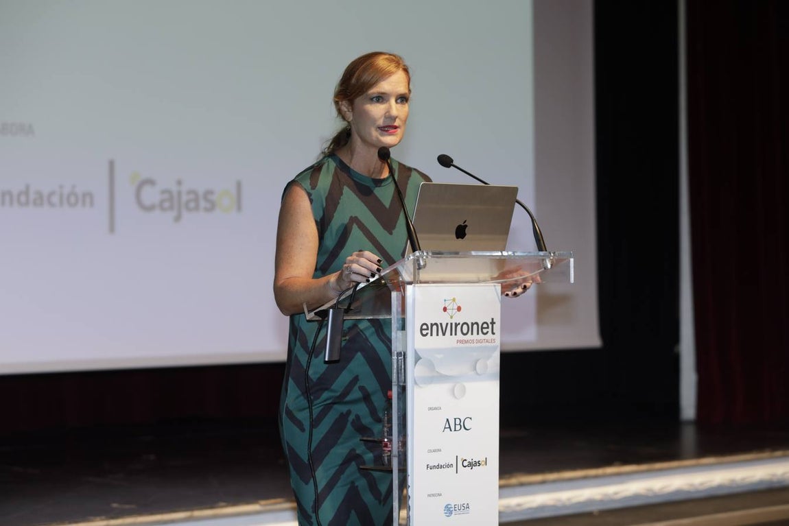 Cristina Camoyán, presentadora de la entrega de los Premios Environet 2022