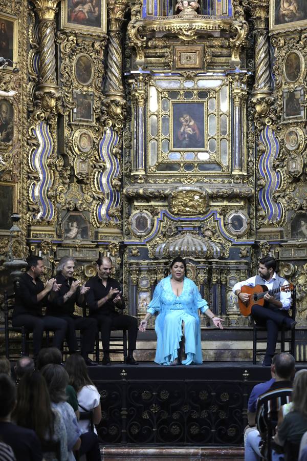 Actuación de 'La Macanita' en la iglesia de San Luis de los Franceses