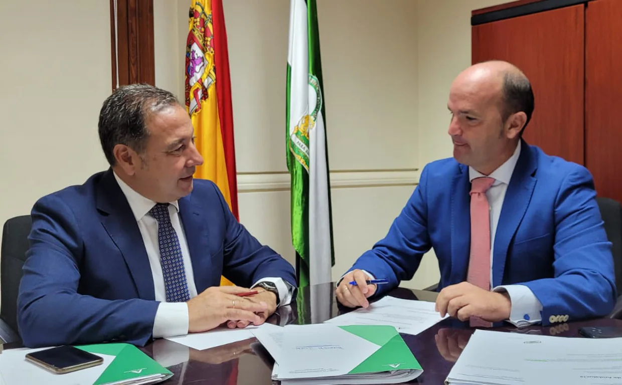 Los Sevillanos Ahorrarán 83 Millones De Euros Con La Bajada De Impuestos Del Gobierno Andaluz 1510