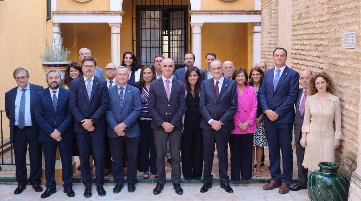 El Real Alcázar acoge el encuentro de la comisión nacional del año de Nebrija