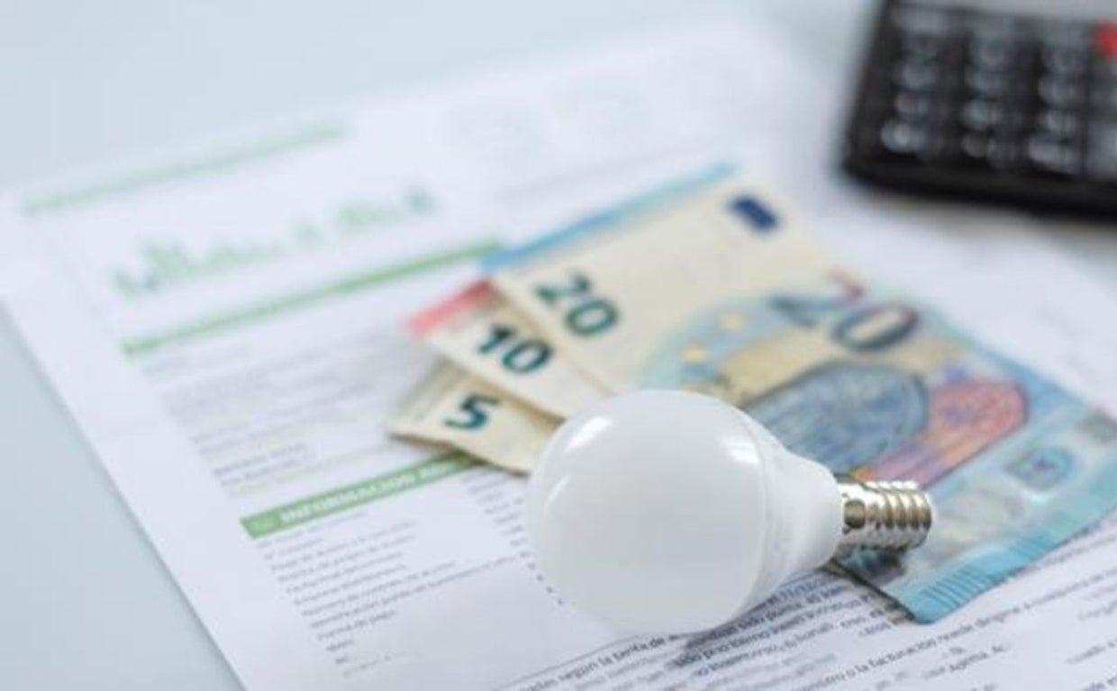El precio de la luz sube un 12,98% este martes: estos son los tramos ...