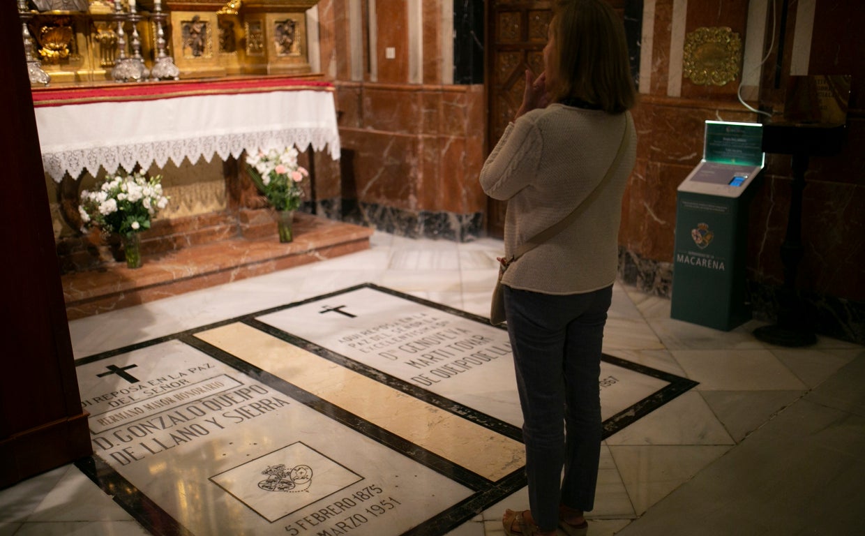 Tumba de Queipo de Llano en la basílica de la Macarena