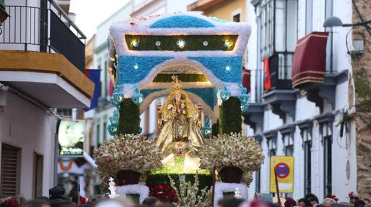 Dos Hermanas se prepara para la romería de la Virgen de Valme