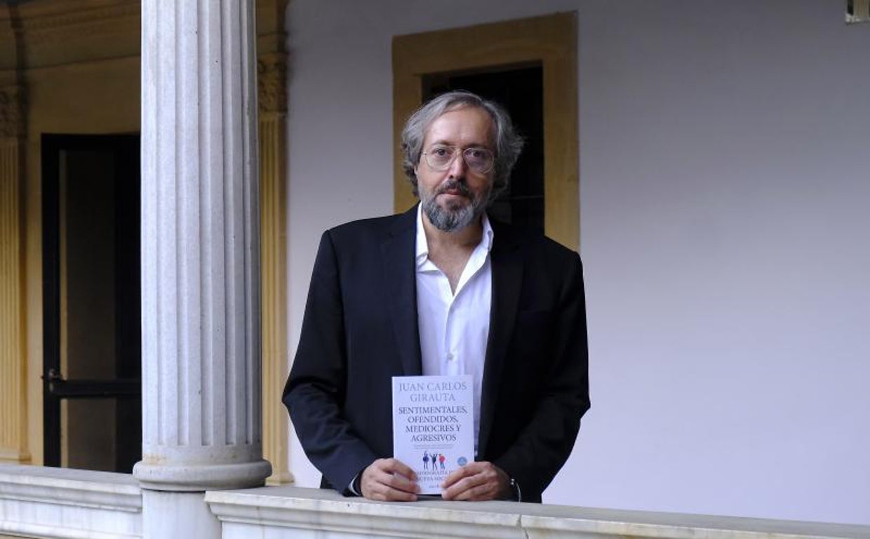 Juan Carlos Girauta, momentos antes de presentar su libro