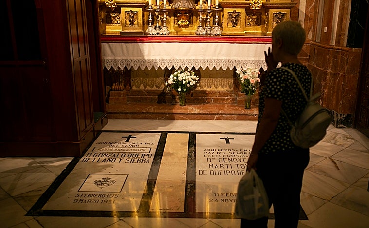 La Macarena exhumará en noviembre los restos de Queipo, su mujer y Bohórquez