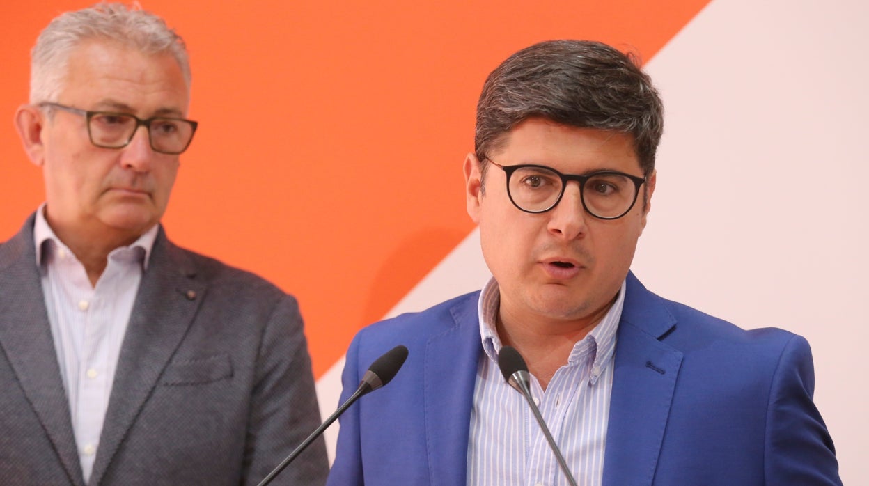 Fuego cruzado por el control del grupo municipal de Ciudadanos