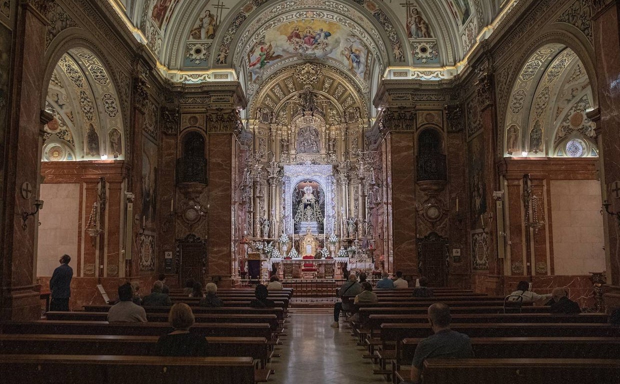 La basílica de la Macarena en la mañana de este jueves