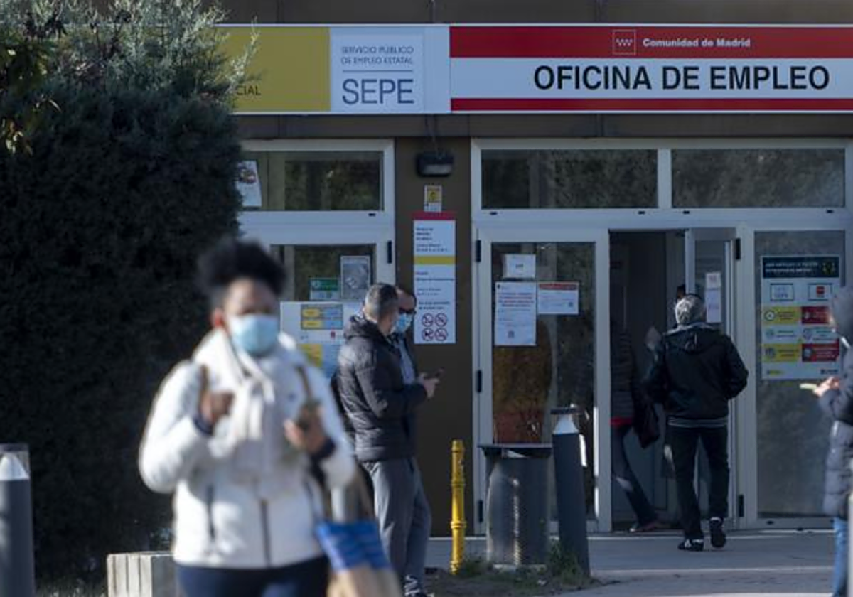 La ayuda de casi 500 euros del SEPE para jóvenes sin trabajo