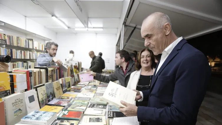 Comienza la Feria del Libro Antiguo de Sevilla con el objetivo de igualar las ventas del año pasado