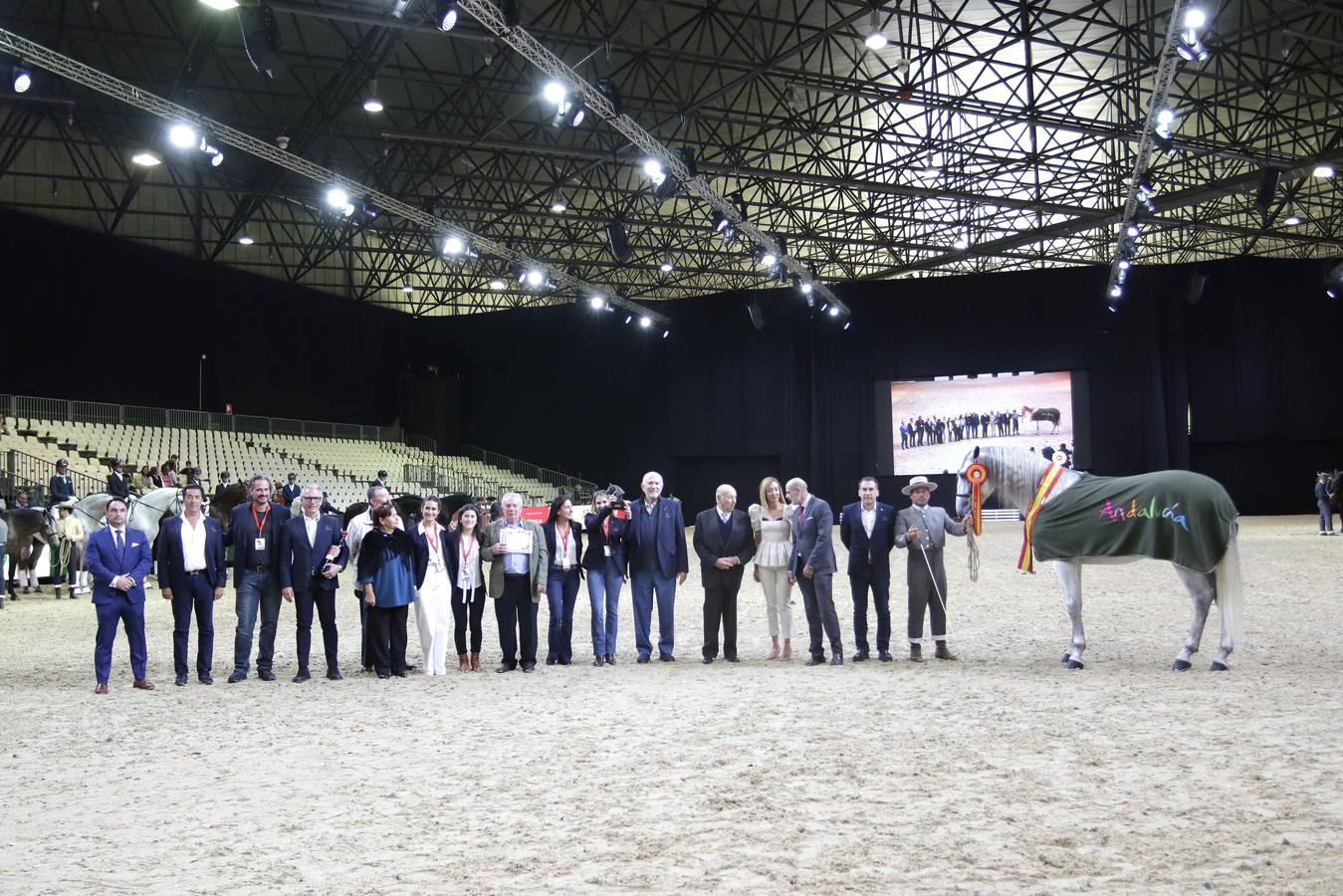 Caballistas y caballos recibieron este domingo sus premios como colofón a una gran edición de Sicab