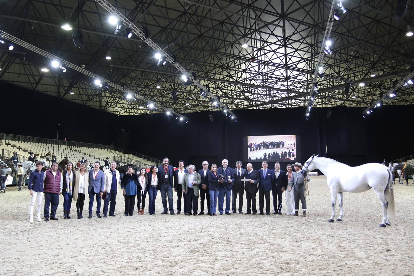 Caballistas y caballos recibieron este domingo sus premios como colofón a una gran edición de Sicab