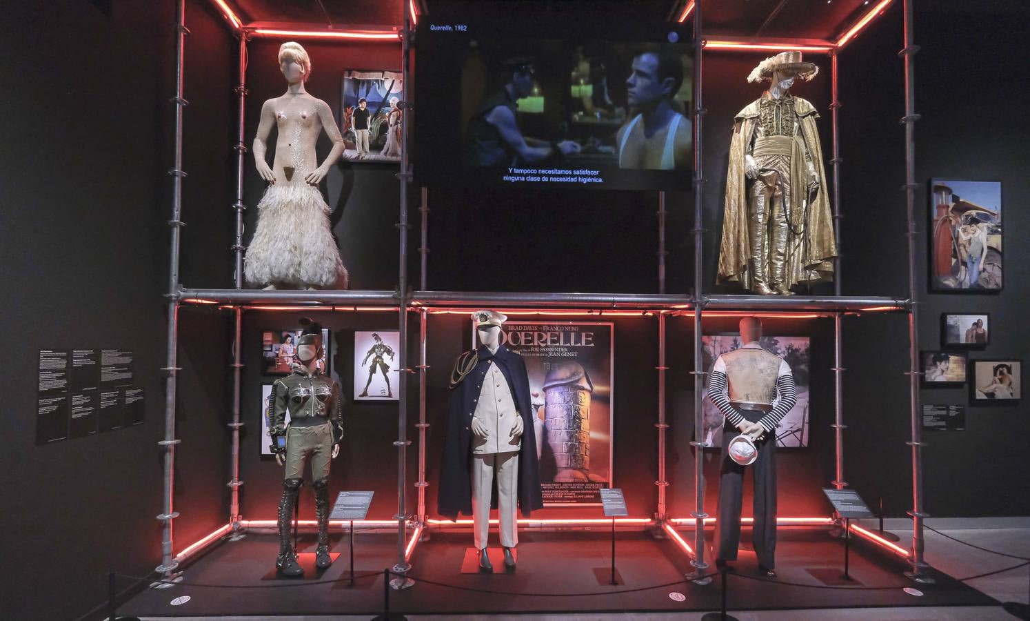 Exposición 'Cine y moda. Por Jean Paul Gaultier' en CaixaForum Sevilla