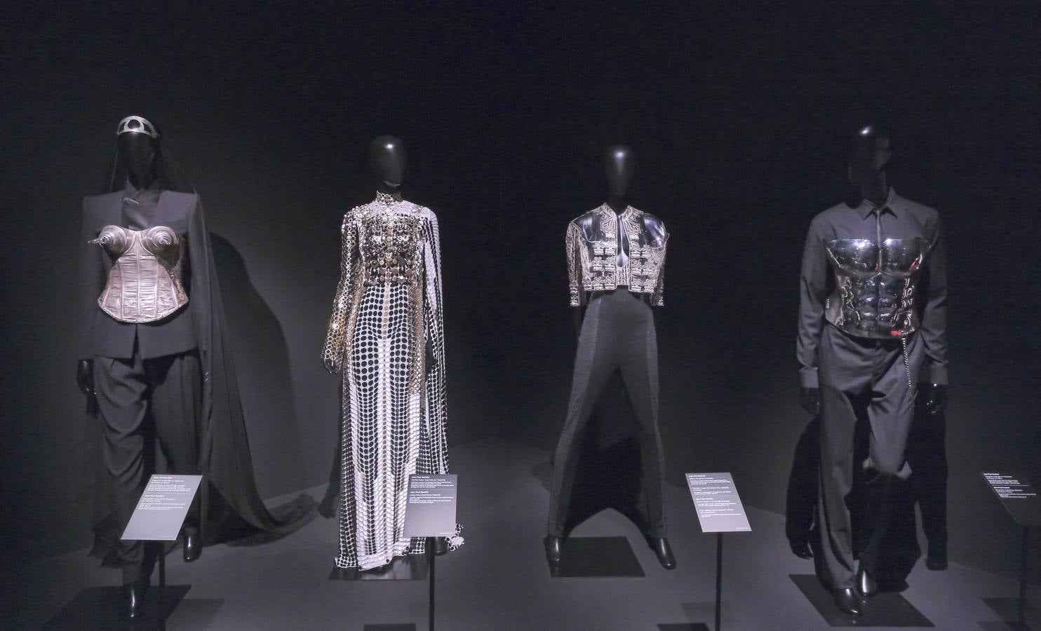 Exposición 'Cine y moda. Por Jean Paul Gaultier' en CaixaForum Sevilla