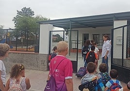 La Junta de Andalucía no cerrará colegios en los pueblos de Sevilla pese a la baja natalidad