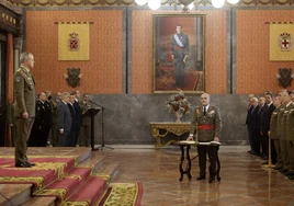El general Cepeda toma posesión como jefe del Estado Mayor de la Fuerza Terrestre