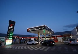 Así es la bajada del precio de la gasolina y el diésel, y estas son las gasolineras más baratas