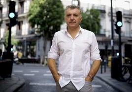 Manuel Vilas:  «La literatura es un arma para distinguir verdad de mentira»