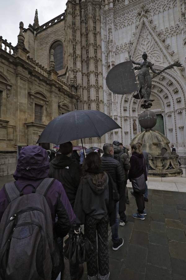 Imágenes que ha dejado la lluvia en el centro de la ciudad