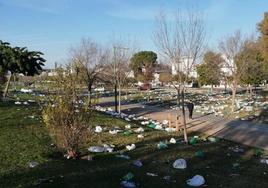 El Ayuntamiento sigue sin fijar una alternativa que evite el botellón en el Parque Guadaíra