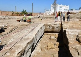 La Junta de Andalucía documentará y limpiará la necrópolis fenicia de Osuna y la alcaldesa exige «continuar» con las catas