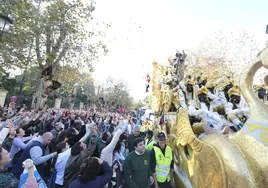 Reyes Magos en Sevilla: En imágenes, primeros compases de la Cabalgata por las calles de la ciudad
