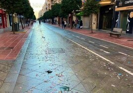 Vecinos de barrios de Sevilla se quejan de la suciedad tras la Cabalgata de Reyes Magos