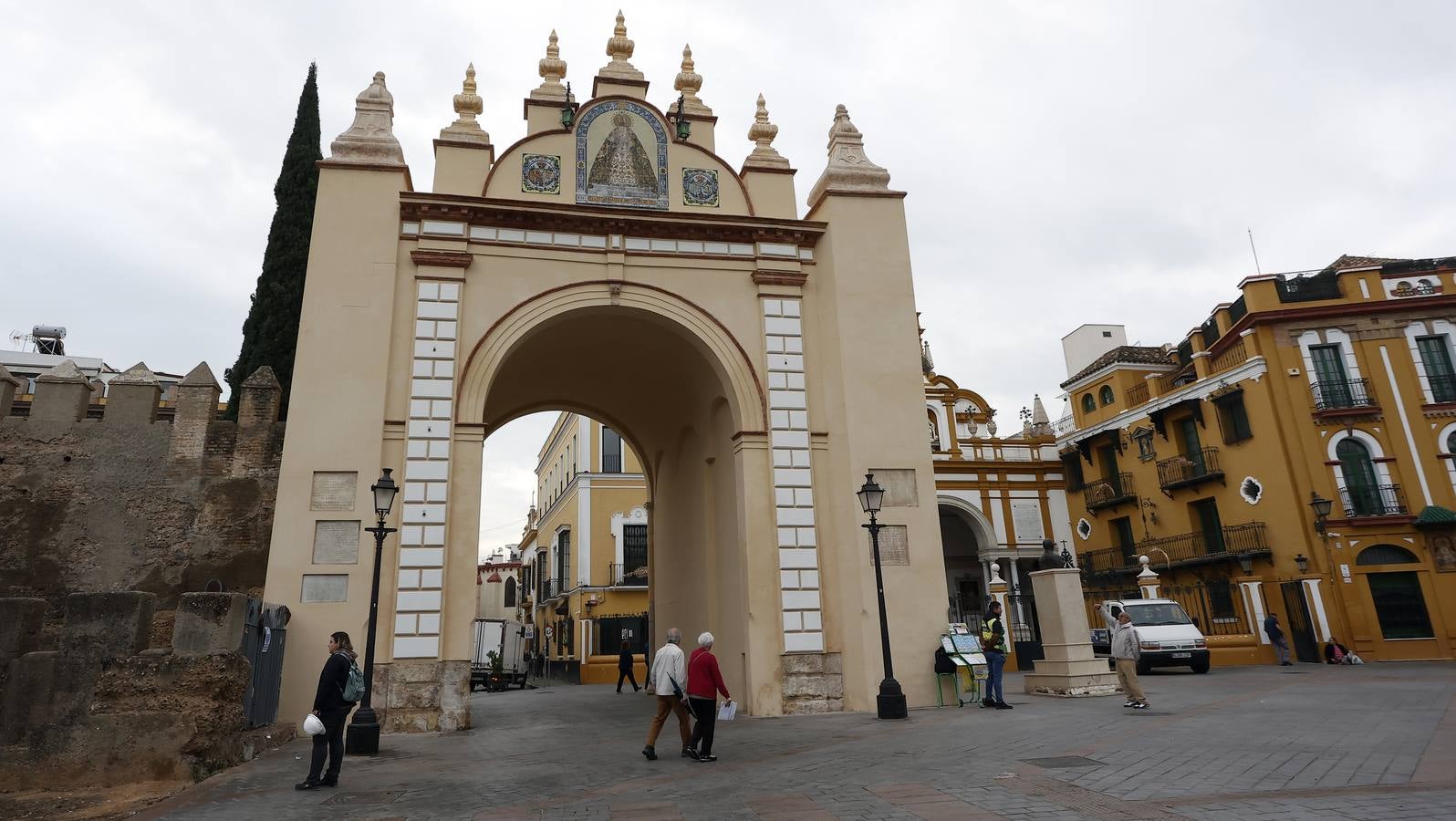 Rincones y calles significativas del barrio de la Macarena