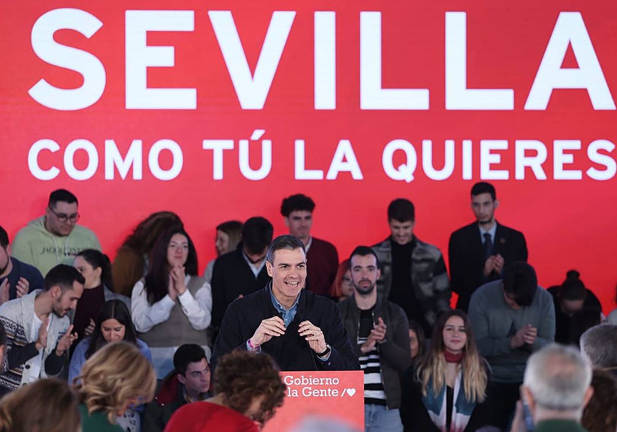 El presidente Pedro Sánchez durante su intervención este sábado en Sevilla