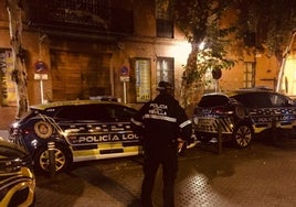 Cerca de 120 denuncias por hacer botellona este fin de semana en Sevilla