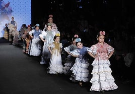 El desfile de Ana Campos, Notelodigo, Rocío Olmedo y Rocío Peralta en We Love Flamenco 2023, todas las fotos