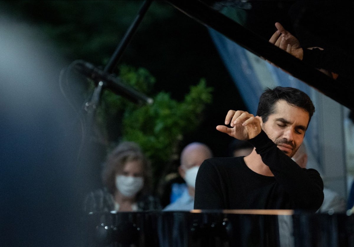 Juan Pérez Floristán afronta este jueves un concierto con obras de Chopin y Mussorgsky
