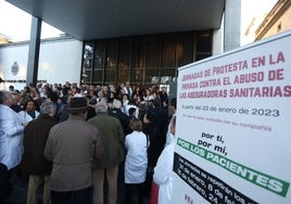 Concentración de médicos en Sevilla para mejorar la sanidad privada