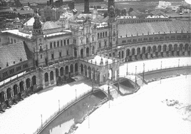 Tal día como hoy, 2 de febrero (pero de 1954), un manto blanco de nieve cubrió Sevilla: las fotografías de aquella jornada