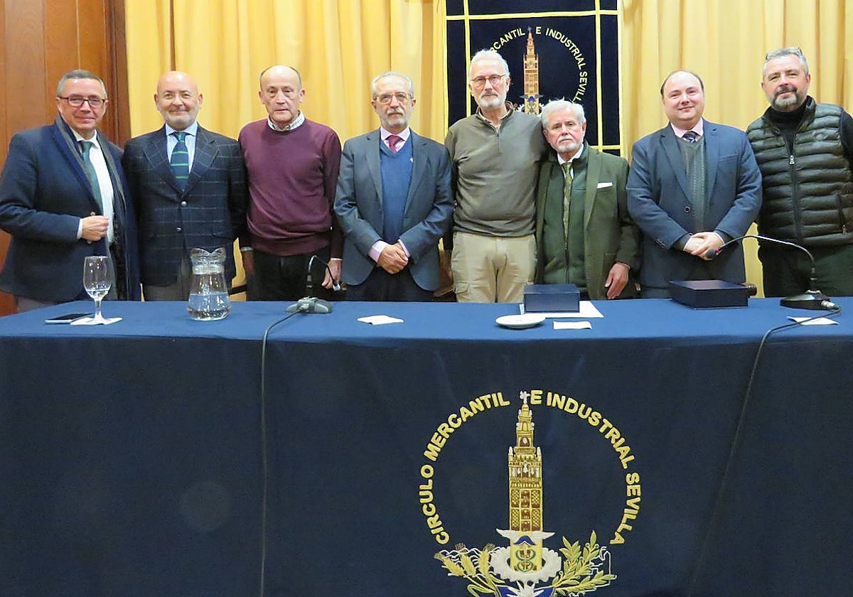 La mesa redonda contó con los banderilleros Gabriel Puerta y José Jesús Sánchez 'Hipólito'